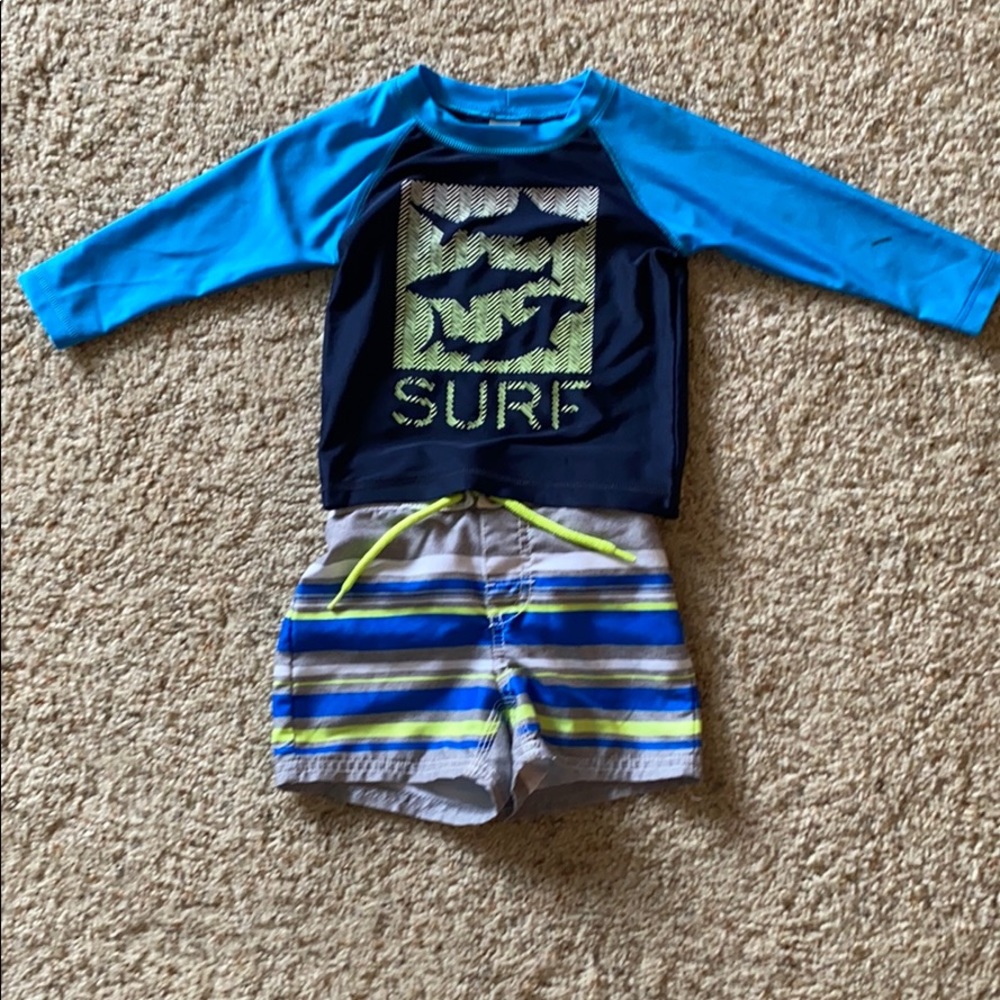 🔥🔥3/$20 sale rash guard and swim trunks Oshkosh